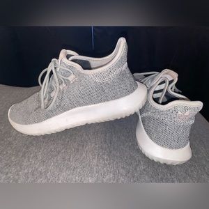 Women’s Adidas Shoes: Size 9.5! Good condition